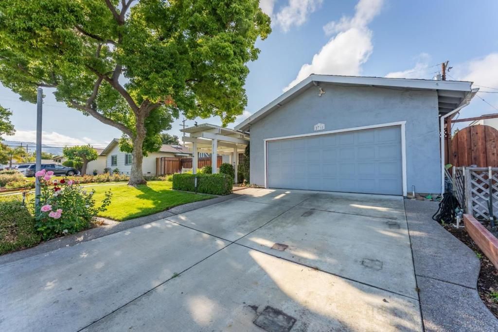 Image 3 of property listing at 2718 Suisun Avenue, San Jose, CA 95121