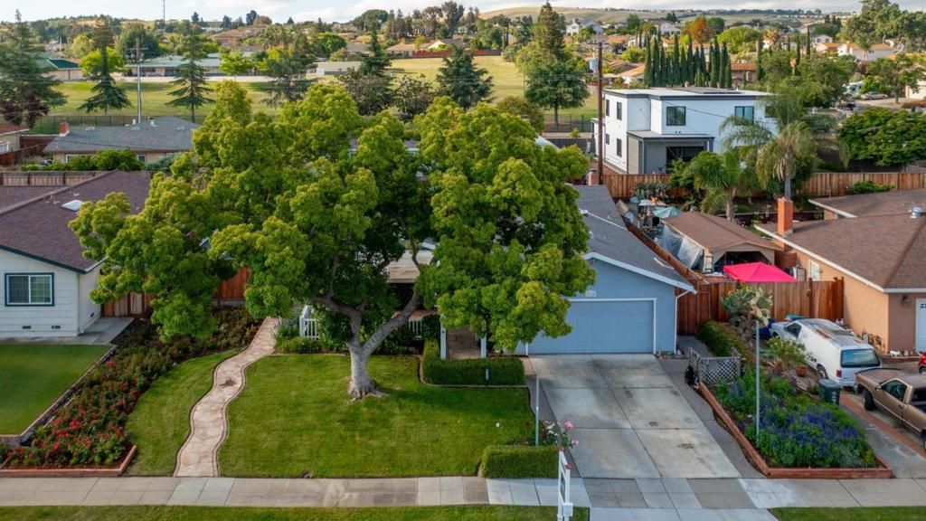 Image 37 of property listing at 2718 Suisun Avenue, San Jose, CA 95121