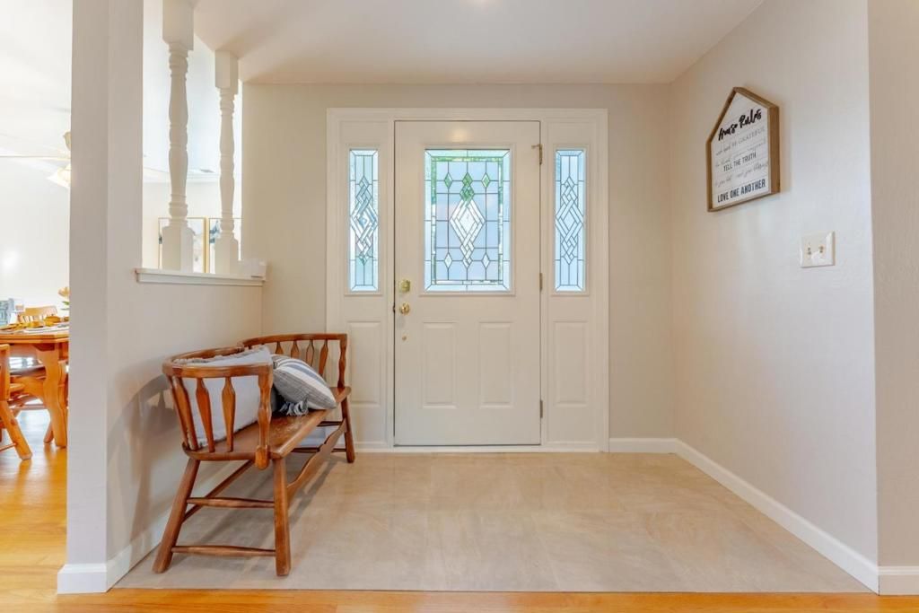 Image 6 of property listing at 2718 Suisun Avenue, San Jose, CA 95121