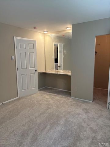7278 Hazelcrest Drive, Hazelwood, MO 63042