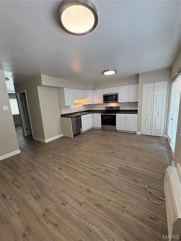 7278 Hazelcrest Drive, Hazelwood, MO 63042
