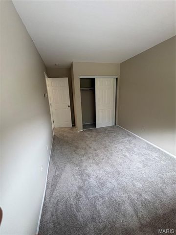 7278 Hazelcrest Drive, Hazelwood, MO 63042