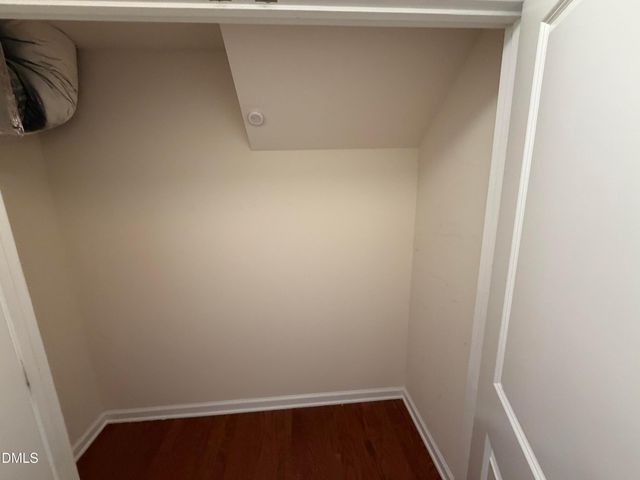 717 Suffield Way, Cary, NC 27519