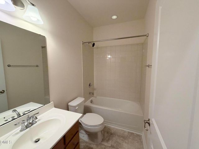 717 Suffield Way, Cary, NC 27519