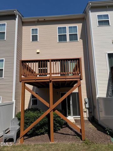 717 Suffield Way, Cary, NC 27519