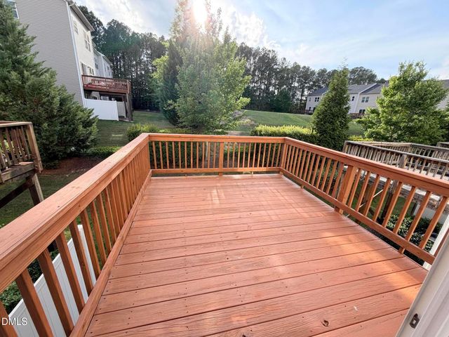 717 Suffield Way, Cary, NC 27519