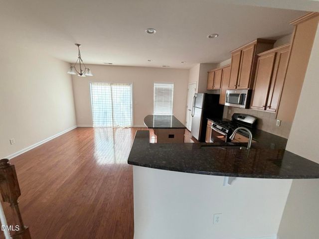 717 Suffield Way, Cary, NC 27519
