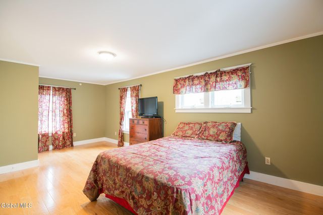 70 W Notre Dame Street, Glens Falls, NY 12801