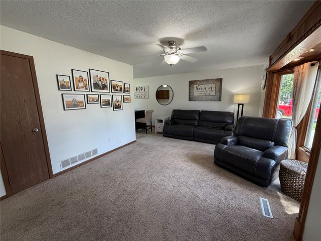 936 Grant Court SE, Bondurant, IA 50035