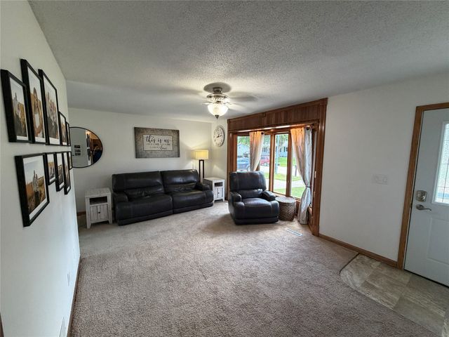 936 Grant Court SE, Bondurant, IA 50035