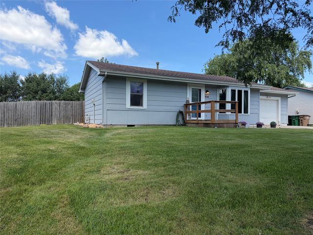 936 Grant Court SE, Bondurant, IA 50035