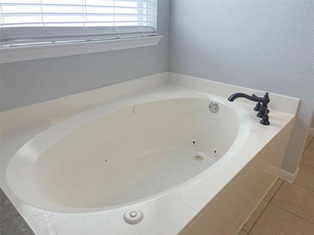 8919 Diamond Lake Lane, Houston, TX 77083