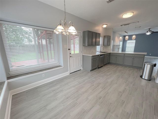 8919 Diamond Lake Lane, Houston, TX 77083