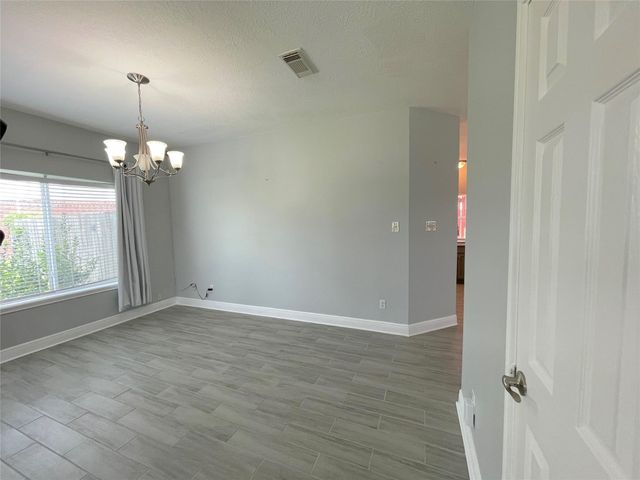 8919 Diamond Lake Lane, Houston, TX 77083