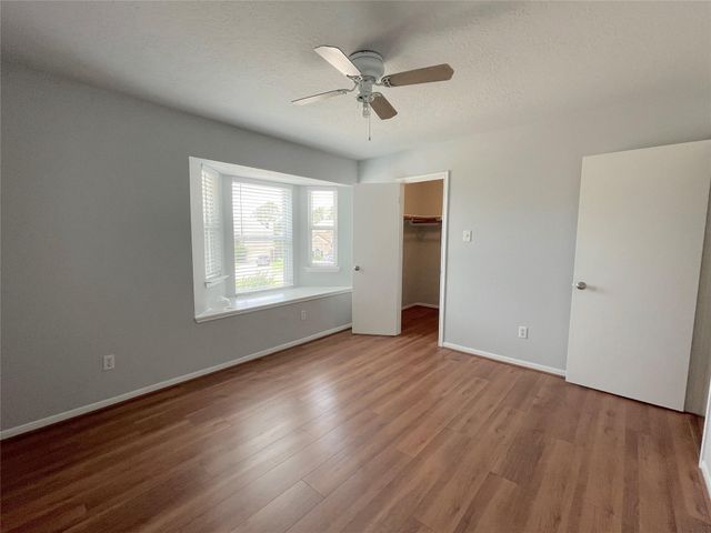 8919 Diamond Lake Lane, Houston, TX 77083