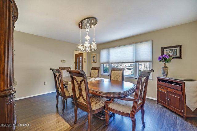 178 Mountain View Drive, Lakewood, NJ 08701