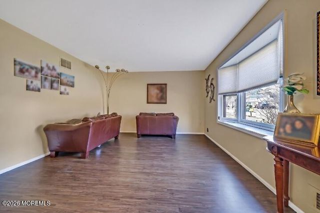 178 Mountain View Drive, Lakewood, NJ 08701