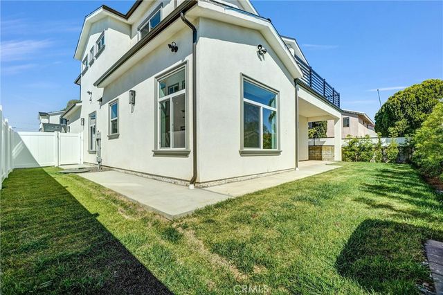 2124 W 238th Street, Torrance, CA 90501