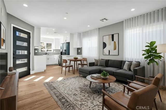 2124 W 238th Street, Torrance, CA 90501