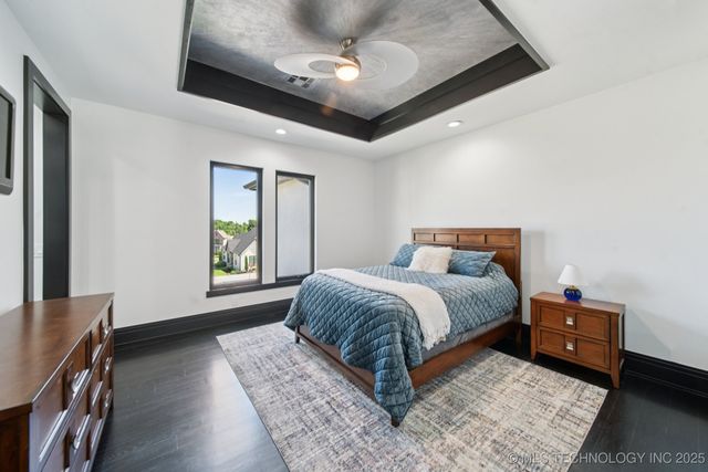 1226 W 109th Place S, Jenks, OK 74037