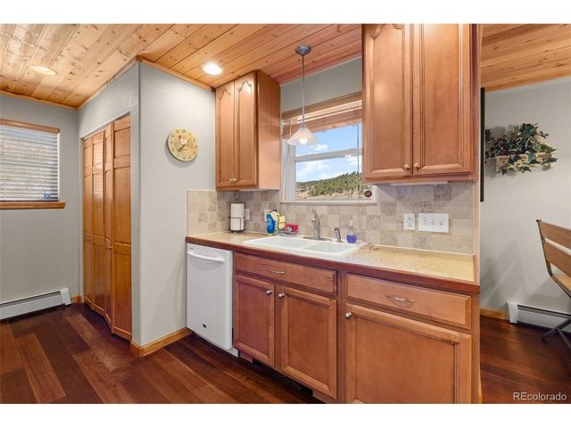 7116 County Road 92, Lake George, CO 80827