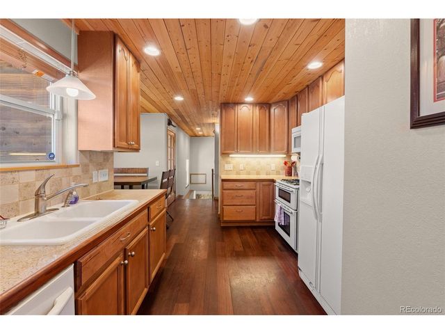 7116 County Road 92, Lake George, CO 80827