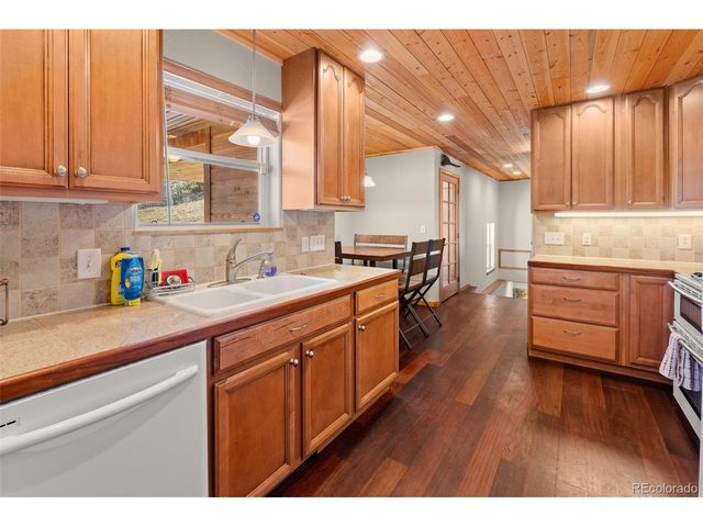 7116 County Road 92, Lake George, CO 80827