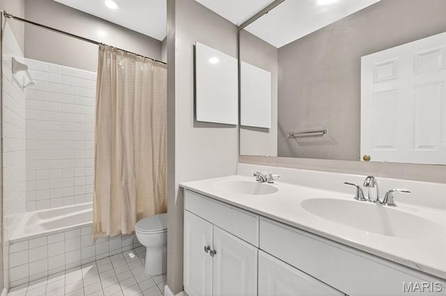 5381 Pershing Avenue 104, St Louis, MO 63112