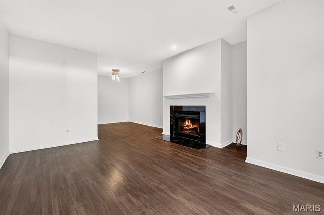 5381 Pershing Avenue 104, St Louis, MO 63112