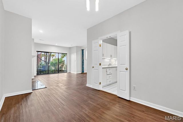 5381 Pershing Avenue 104, St Louis, MO 63112