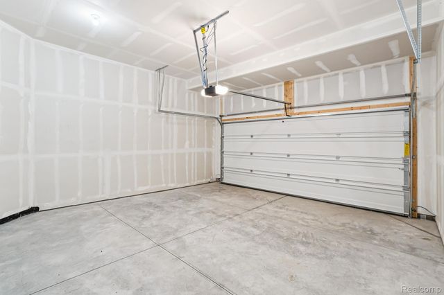1462 Superior Drive, Milford Charter Township, MI 48381