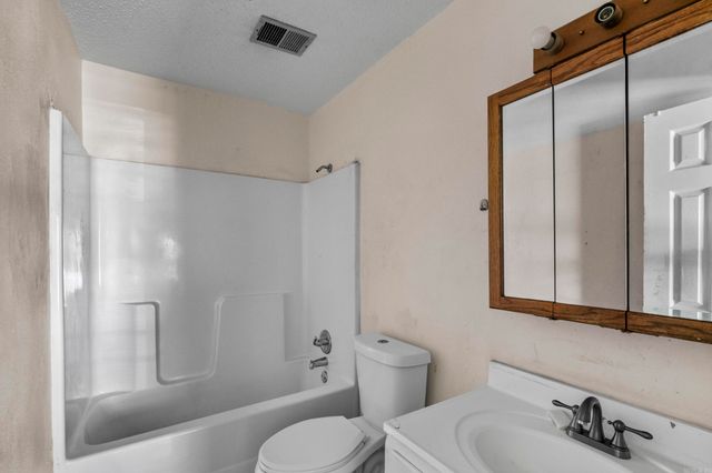 32 Ross Circle, Jacksonville, AR 72076