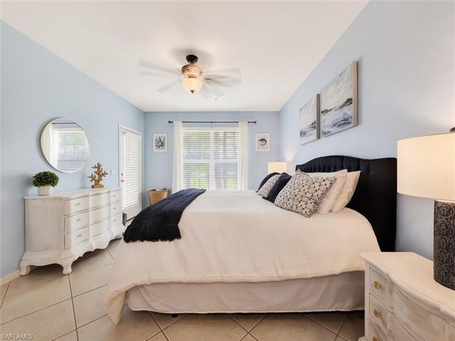 8175 Celeste DR 1230, Naples, FL 34113