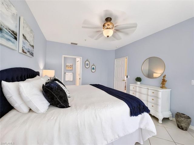 8175 Celeste DR 1230, Naples, FL 34113