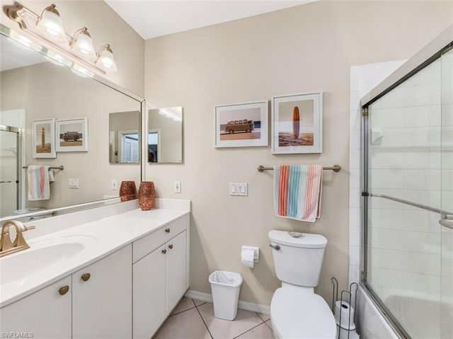 8175 Celeste DR 1230, Naples, FL 34113