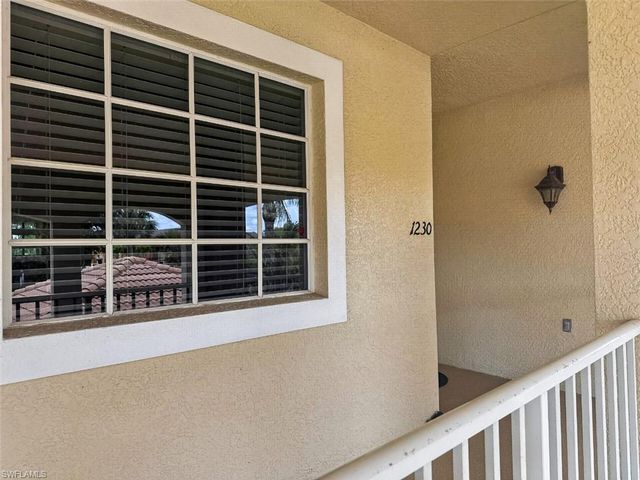 8175 Celeste DR 1230, Naples, FL 34113