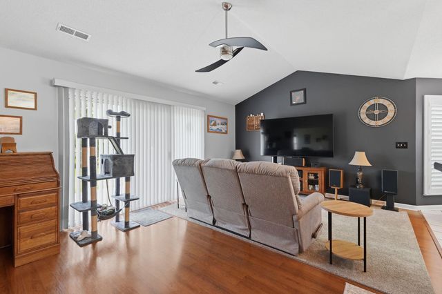 1429 Ashton Glenn Dr, Surfside Beach, SC 29575