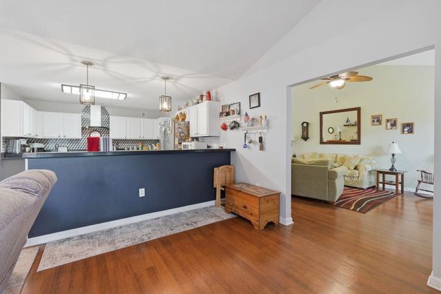 1429 Ashton Glenn Dr, Surfside Beach, SC 29575