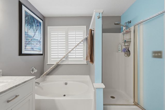 1429 Ashton Glenn Dr, Surfside Beach, SC 29575