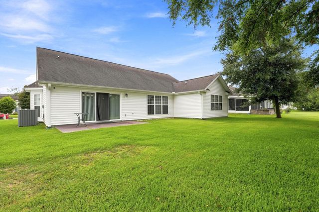 1429 Ashton Glenn Dr, Surfside Beach, SC 29575