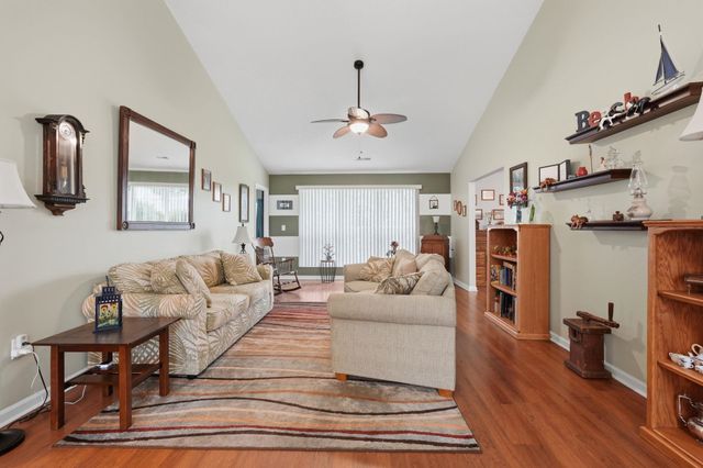 1429 Ashton Glenn Dr, Surfside Beach, SC 29575