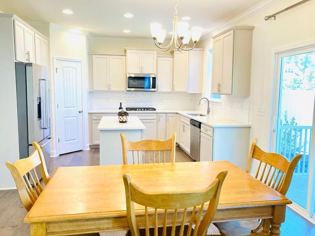 237 Kentigern Drive, Raleigh, NC 27606
