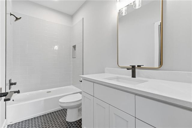 16928 Futura Street, Overland Park, KS 66085