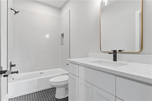 16928 Futura Street, Overland Park, KS 66085