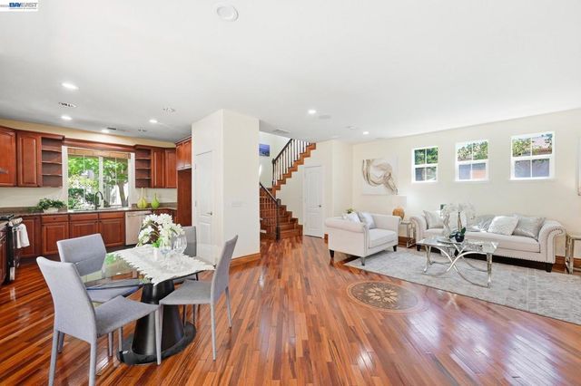 107 Olmsted Ct, Pittsburg, CA 94565