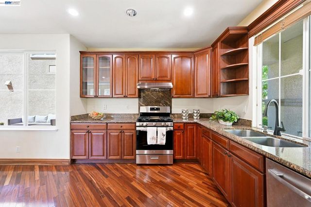 107 Olmsted Ct, Pittsburg, CA 94565