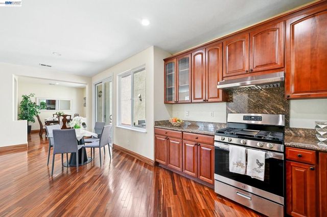 107 Olmsted Ct, Pittsburg, CA 94565
