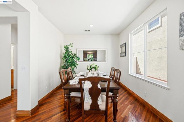 107 Olmsted Ct, Pittsburg, CA 94565