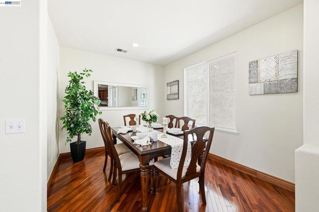 107 Olmsted Ct, Pittsburg, CA 94565
