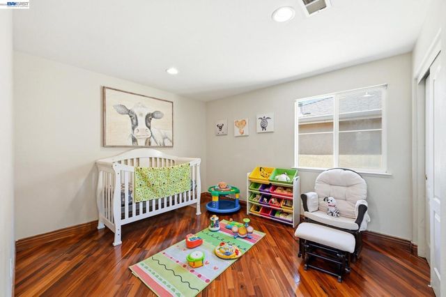 107 Olmsted Ct, Pittsburg, CA 94565
